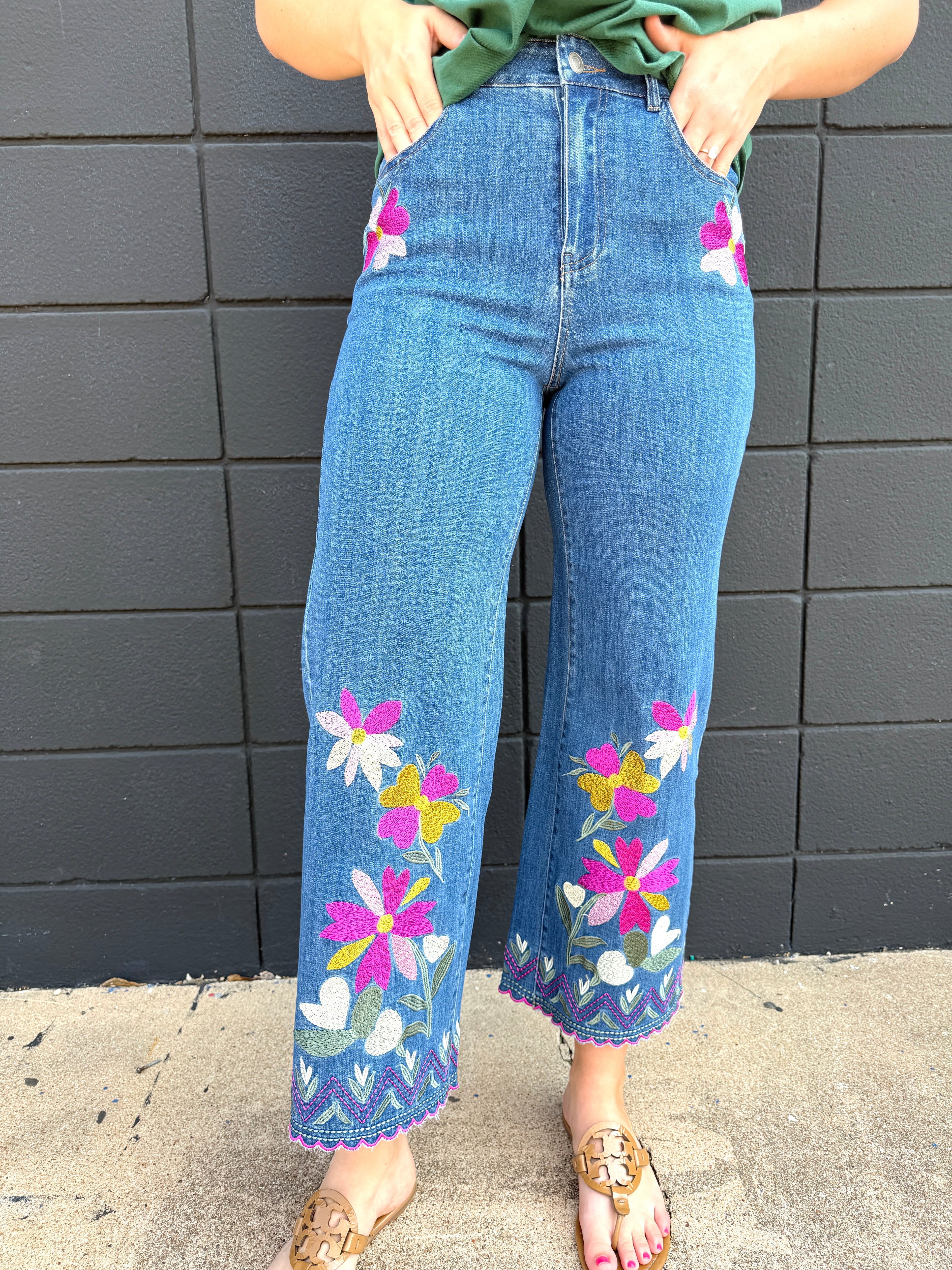 Floral Embroidery Jeans
