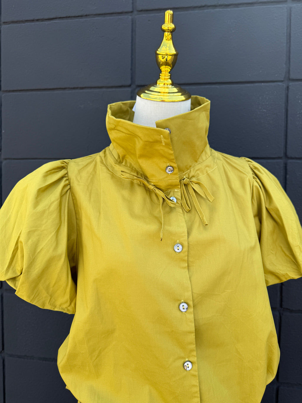 Lime Cinch Top