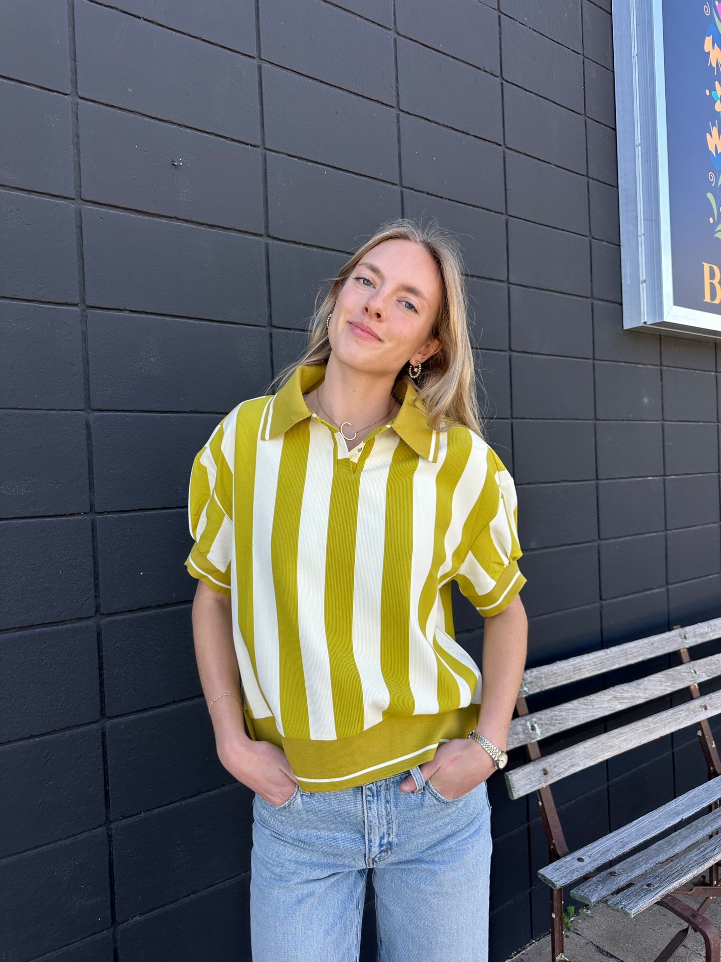 Collar Contrast Neck Polo Top
